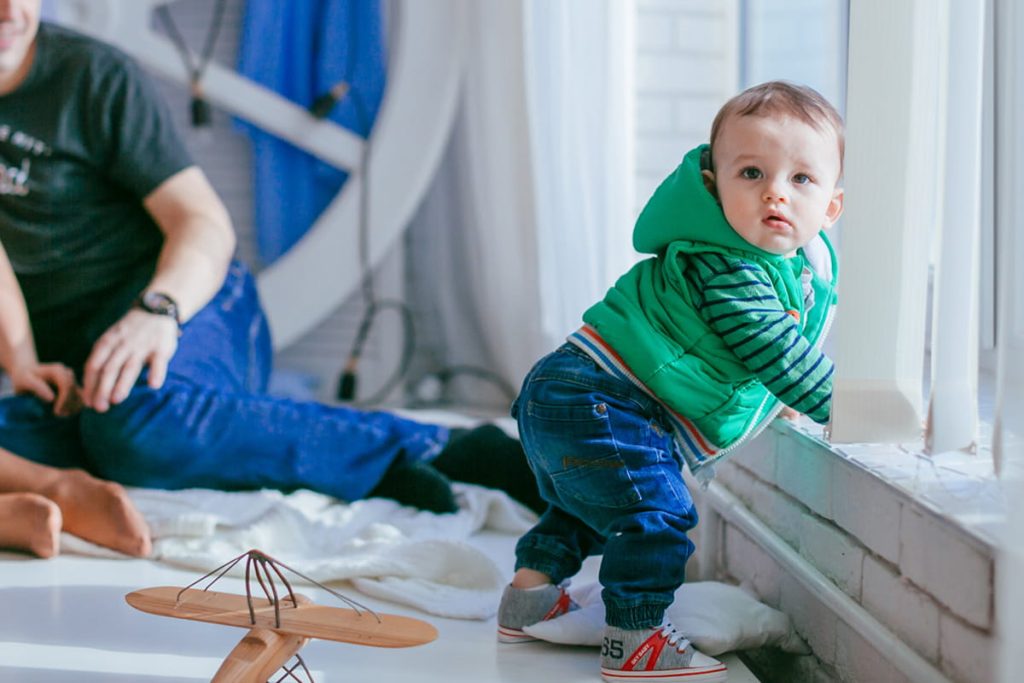 why babies hate wearing shoes